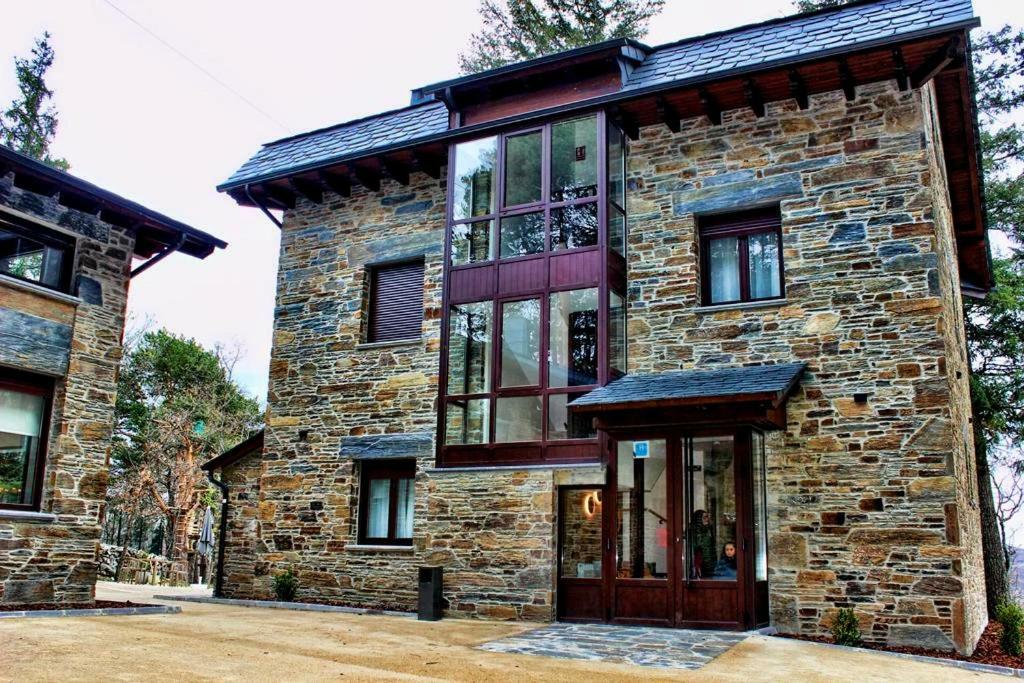 Villa Lucerna Sports & Hotel Resort Vigo de Sanabria Exterior photo